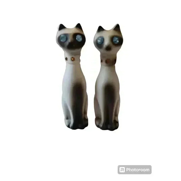 Vintage Two Siamese Cat Roselane Pottery Figurines Blue Jewel Rhinestone Eyes